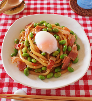 枝豆のガーリック焼きうどん